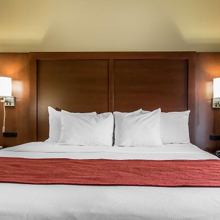 Comfort Suites Эфингем Экстерьер фото