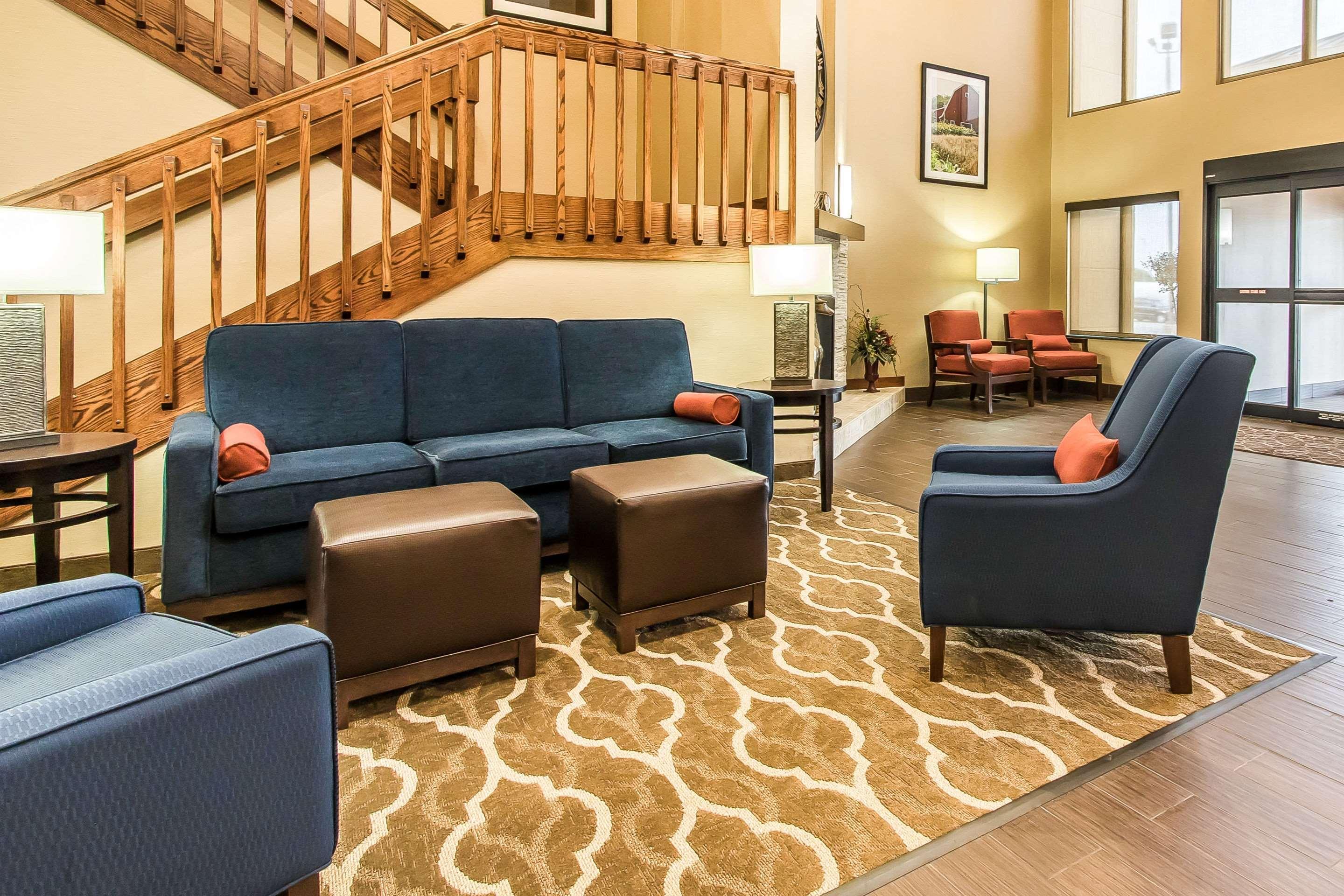 Comfort Suites Эфингем Экстерьер фото