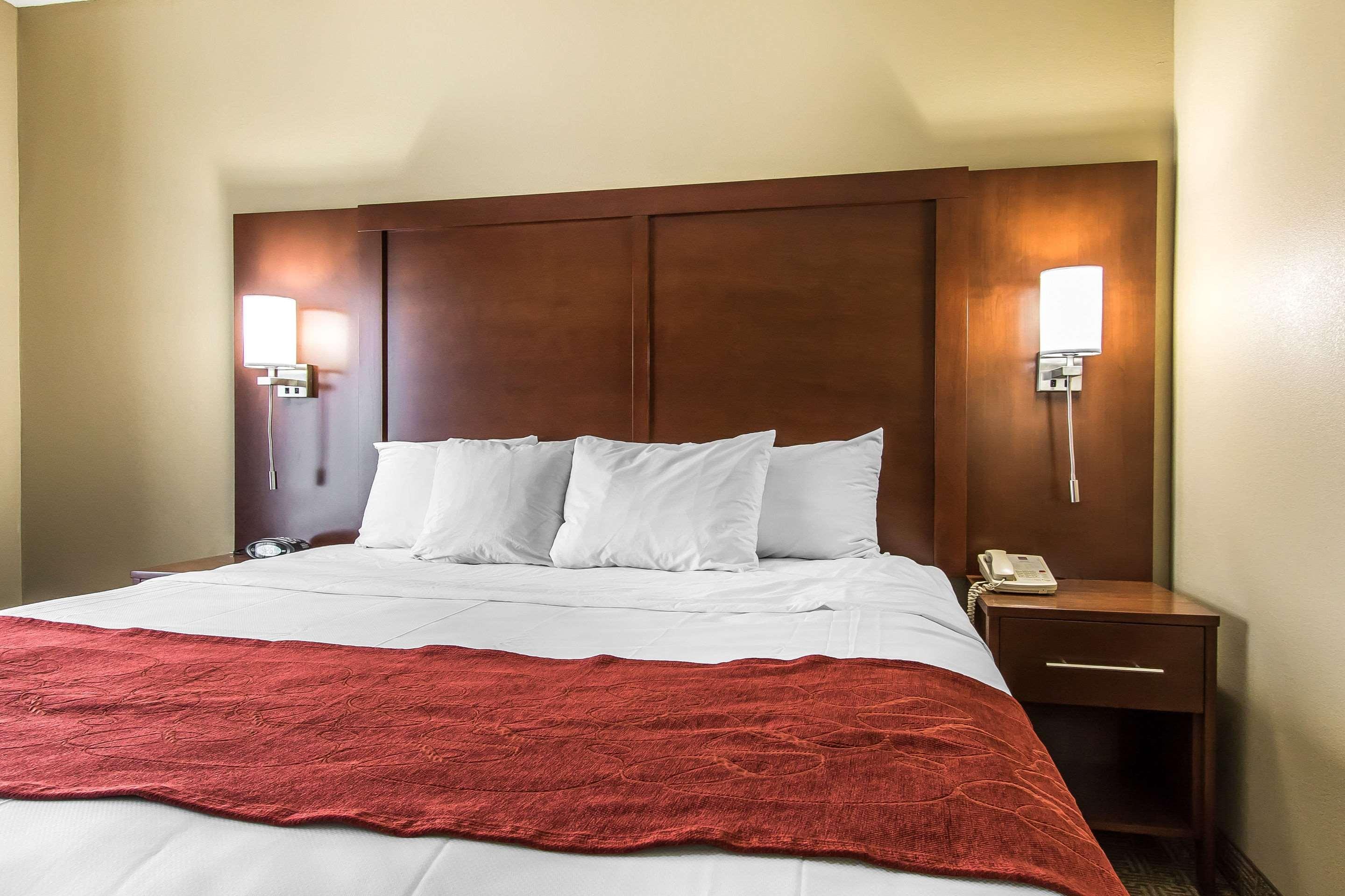 Comfort Suites Эфингем Экстерьер фото
