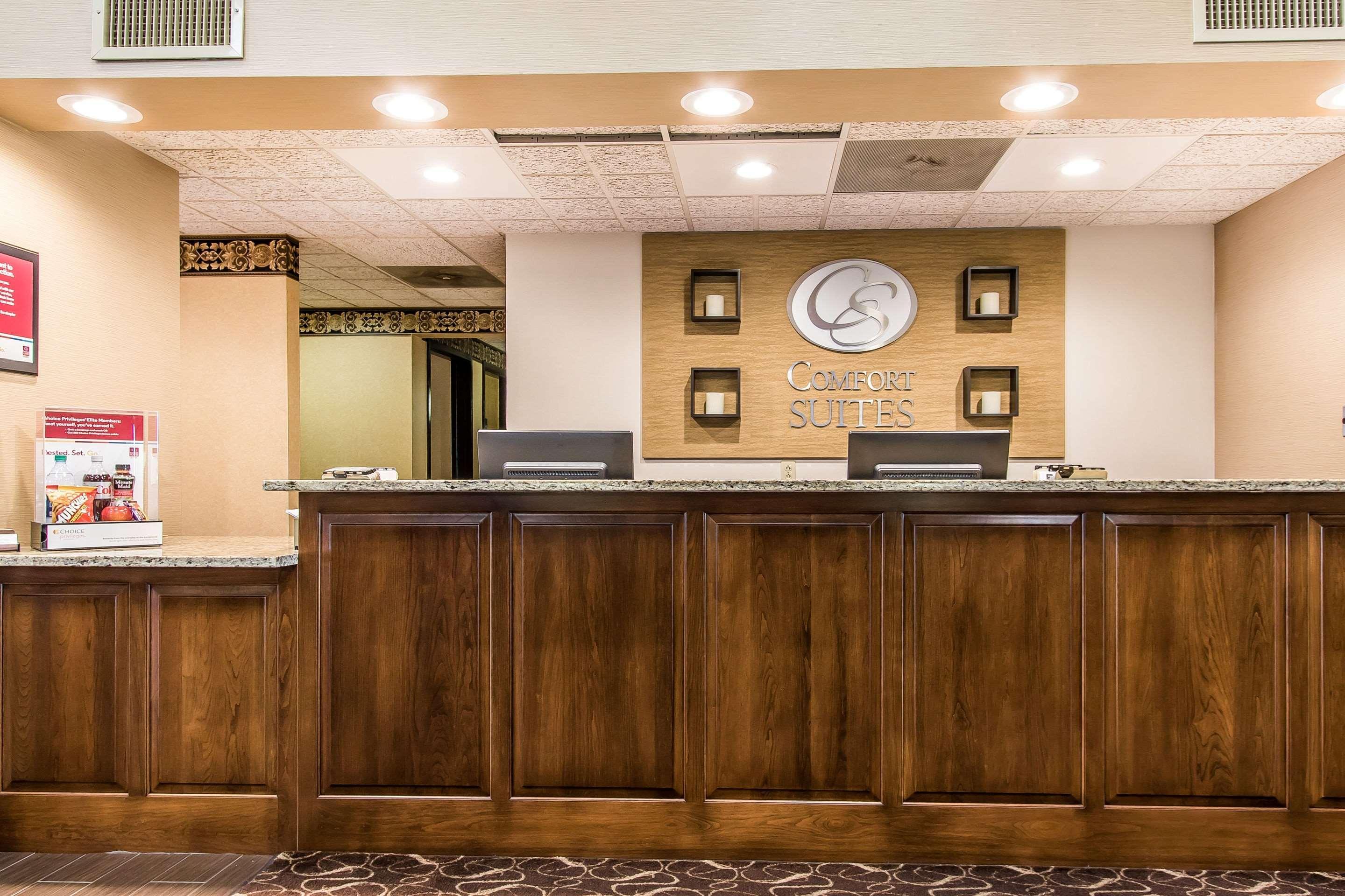Comfort Suites Эфингем Экстерьер фото